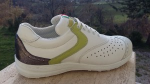 Barbara: Weiß-Grün von hinten