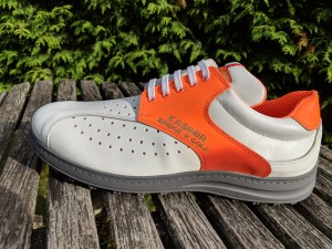 Udo Kasimirs Zweiter - Weiß-Orange mit Schriftzug