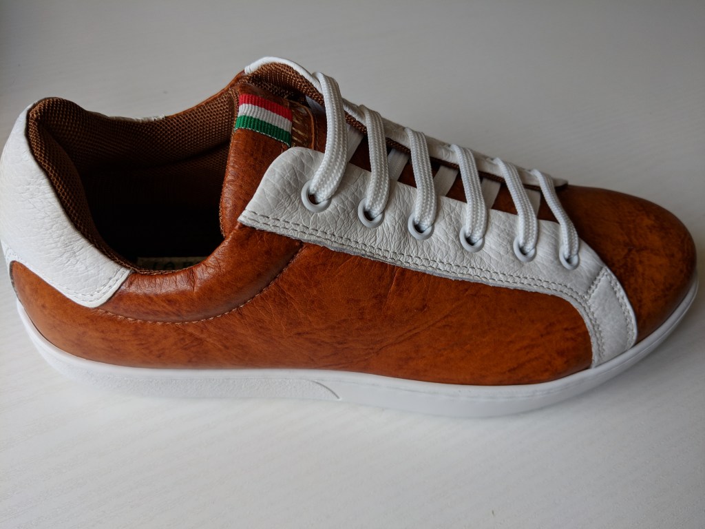 38 Sneakers Sofaleder