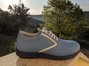 41,5 Rumba: Hellblau mit weißem Streifen