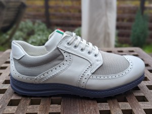 41,5 Bianco grauer Stoff