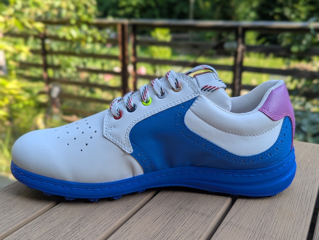 39 Bianco-bluette-pink, Modell 2318